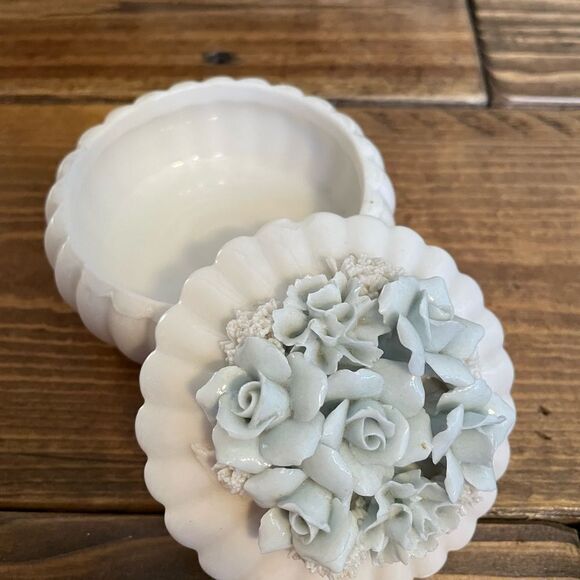 Vintage Japenese Rice Floral Porcelain Trinket Box - Picture 3 of 11